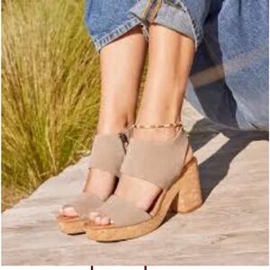 TOMS Women's Taupe Wedge Sandals
